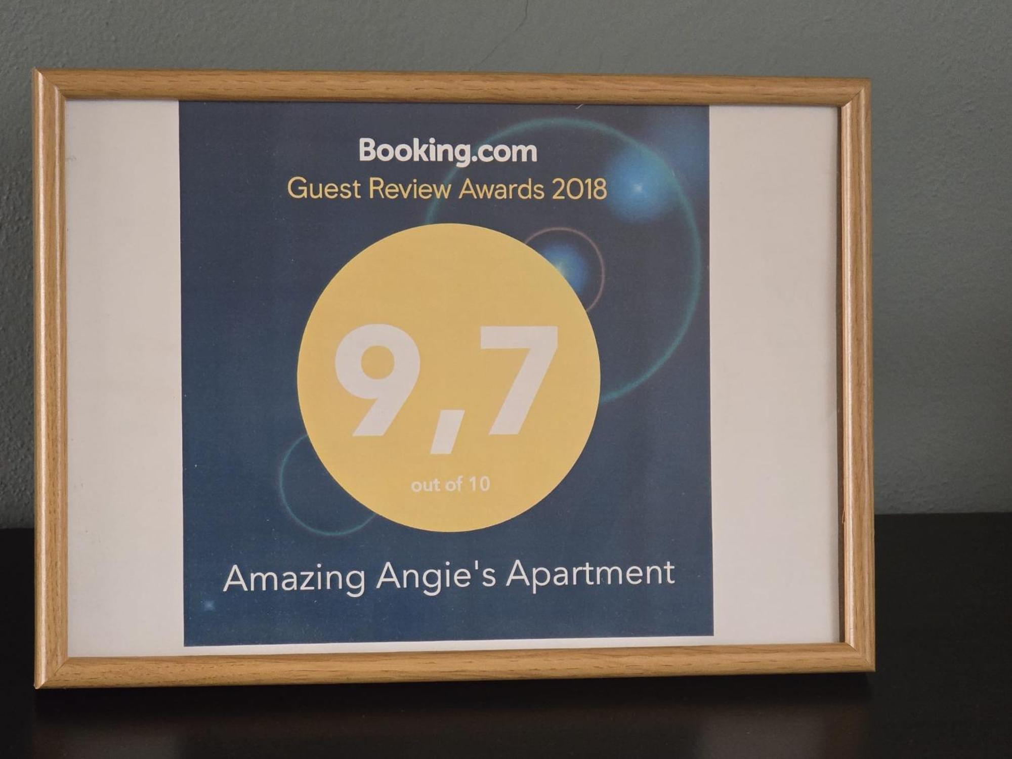 Amazing Angie'S Apartment Praha Bagian luar foto