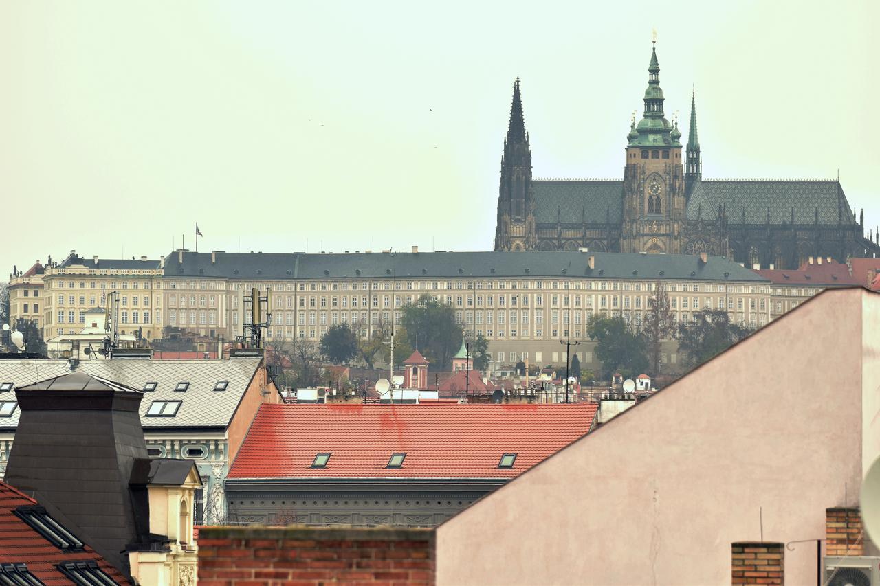 Amazing Angie'S Apartment Praha Bagian luar foto