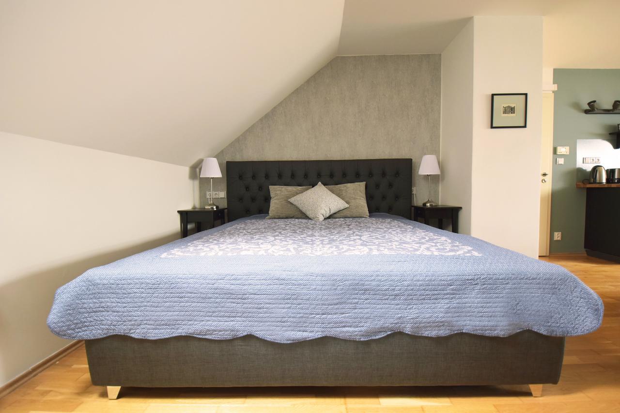 Amazing Angie'S Apartment Praha Bagian luar foto